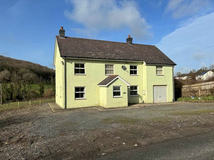 4 Bedroom Detached House To Rent In Gwennant, Cribyn, Ceredigion, SA48
