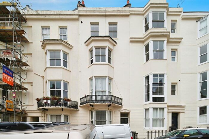 2 Bedroom Apartment For Sale In Waterloo Street, Hove, BN3
