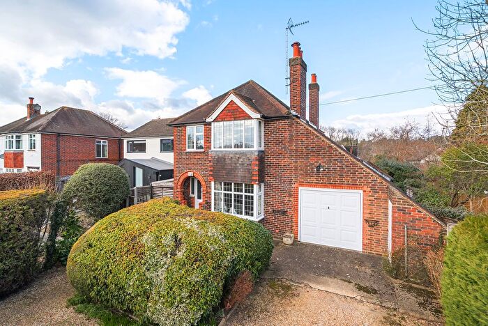 3 Bedroom Detached House For Sale In Smarts Heath Road, Mayford, GU22