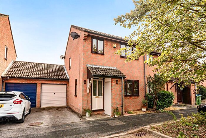 3 Bedroom Semi-Detached House For Sale In Ascot Close, Titchfield Common, PO14
