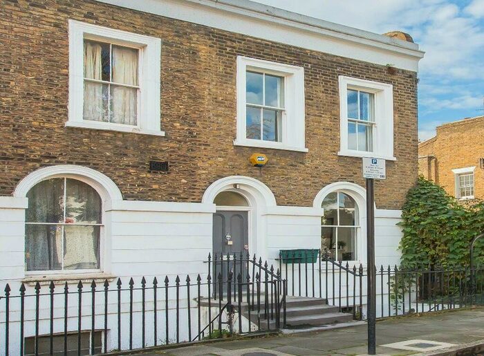 2 Bedroom End Of Terrace House To Rent In Chantry Street, London, N1