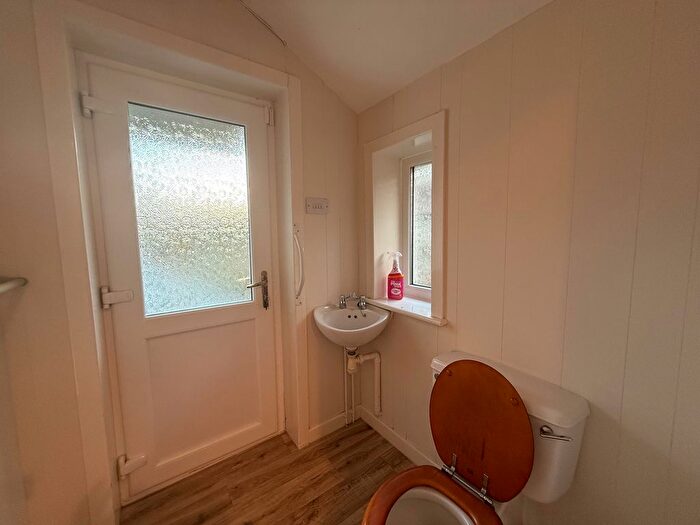 2 Bedroom Bungalow To Rent In Lon Ganol, Llandegfan, LL59