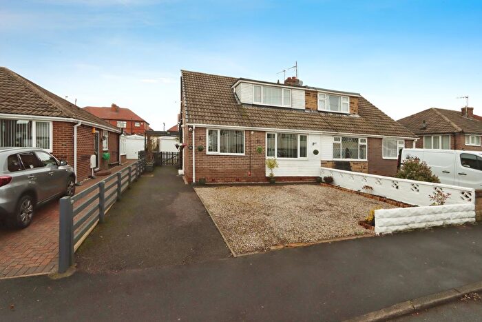 4 Bedroom Bungalow For Sale In Churchfield Croft, Normanton, West Yorkshire, WF6