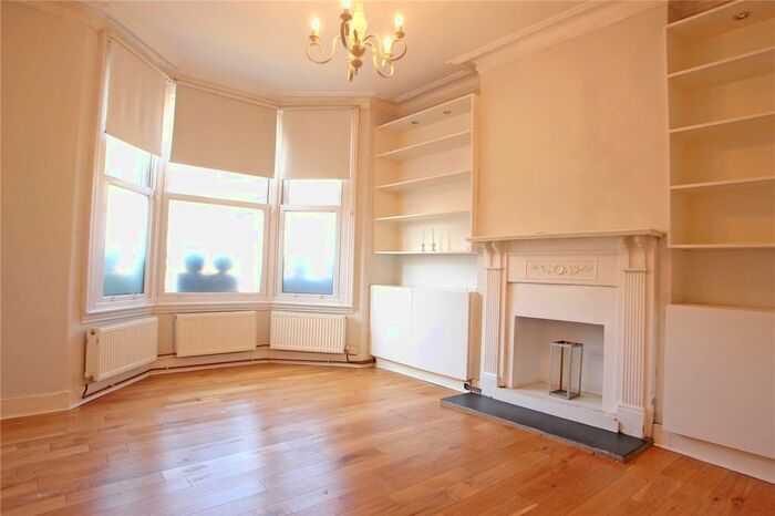 2 Bedroom Flat To Rent In Grove Vale, East Dulwich, London, SE22