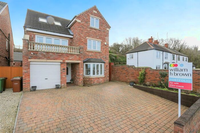 5 Bedroom Detached House For Sale In Wheldon Road, Castleford, WF10