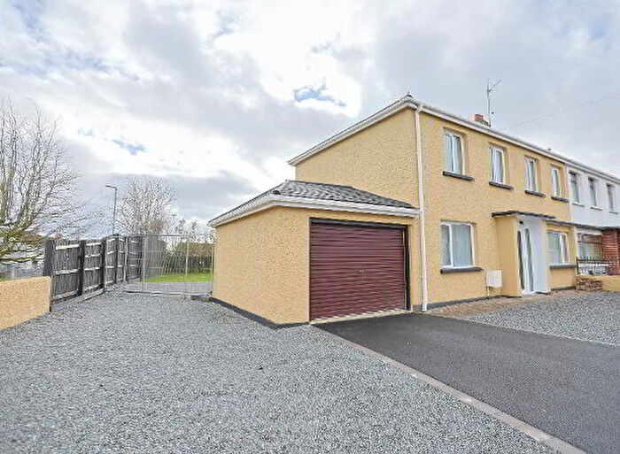3 Bedroom Semi-Detached House For Sale In Edenderry Park, Banbridge, BT32