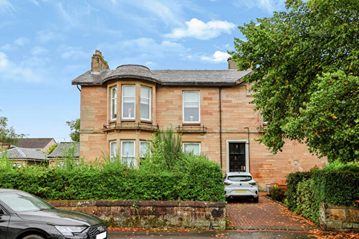 3 Bedroom Flat For Sale In / Victoria Road, Lenzie, G66