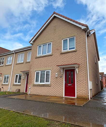 3 Bedroom End Of Terrace House For Sale In Churchill Avenue, Skegness, Lincolnshire, PE25