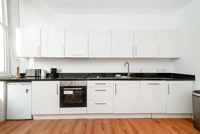 Studio To Rent In Bexley Square, Salford, M3