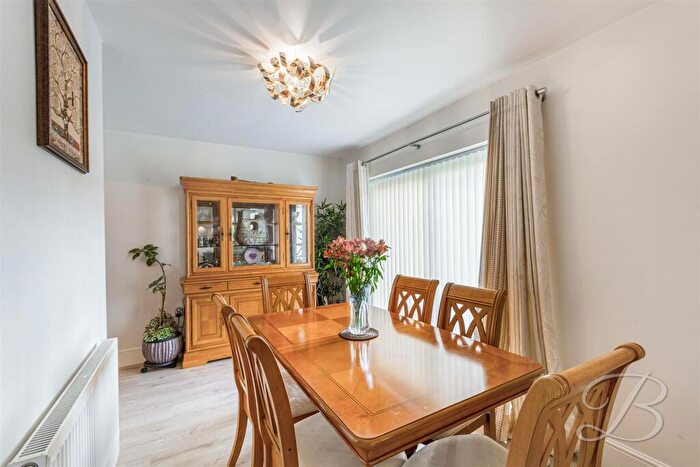 4 Bedroom Detached House For Sale In Summercourt Drive, Ravenshead, Nottingham, NG15