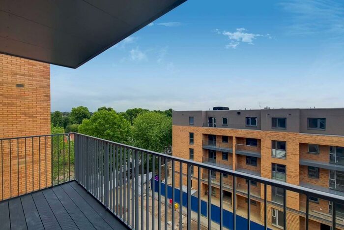 1 Bedroom Flat To Rent In Kingston Road, New Malden, KT3