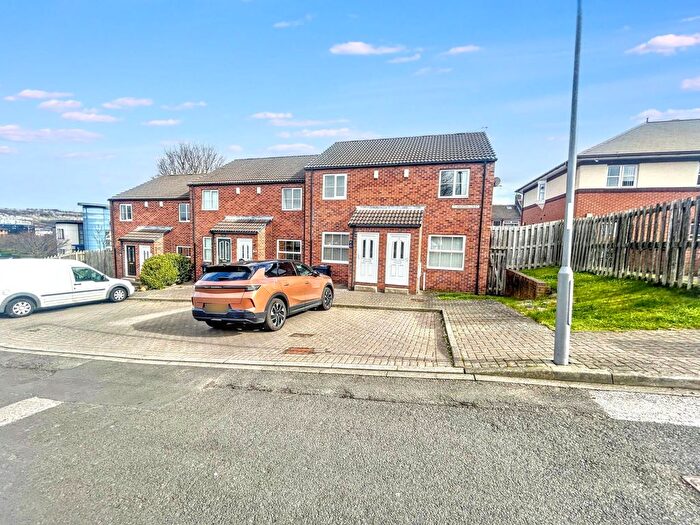 2 Bedroom Terraced House For Sale In Hampton Court, Coalway Lane North, Swalwell, Newcastle Upon Tyne, NE16