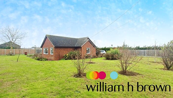 2 Bedroom Bungalow To Rent In Fambridge Road, Mundon, Maldon, CM9