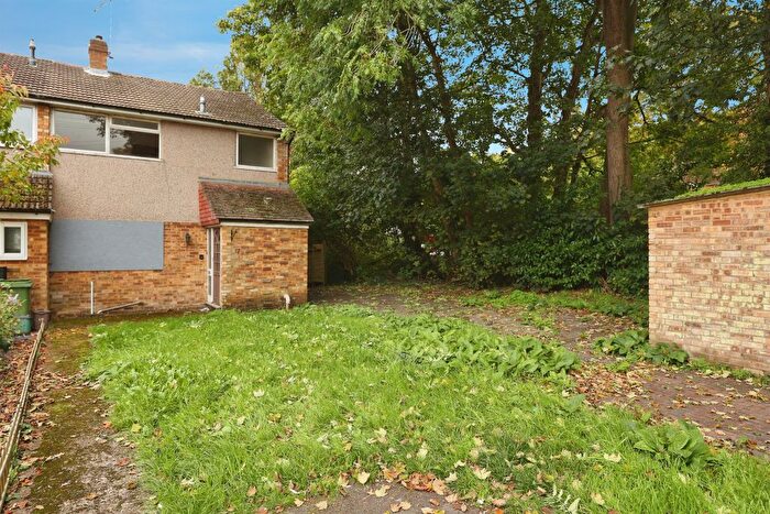 3 Bedroom Semi-detached House For Sale In Willow Way, High Wycombe, HP11