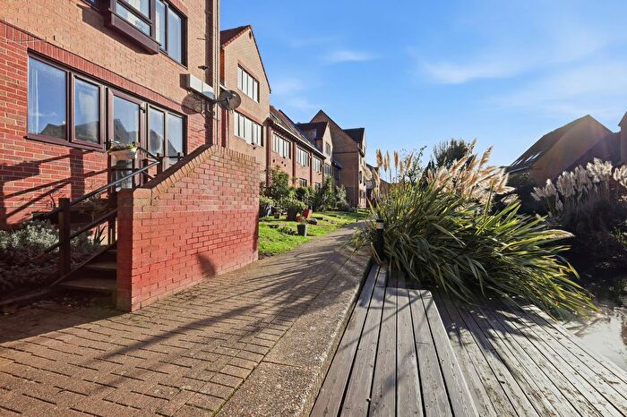 1 Bedroom Flat For Sale In Leerdam Drive, Canary Wharf, E14