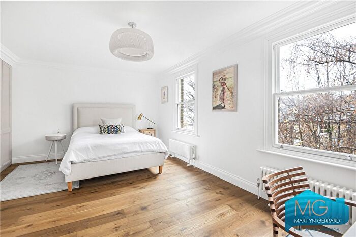 2 Bedroom Flat For Sale In Carlingford Road, Hampstead, London, NW3