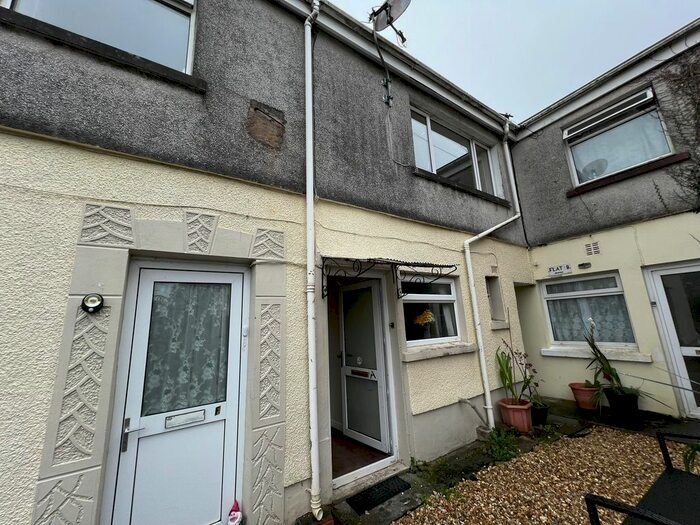1 Bedroom Flat To Rent In Ashgrove, Pontyberem, Carmarthenshire, SA15