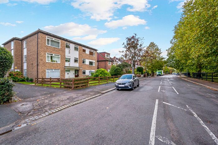 1 Bedroom Flat For Sale In Cambridge Road, London, SW20