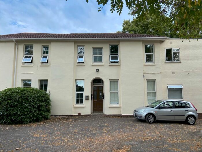 1 Bedroom Flat To Rent In St. Annes Road, Southampton, SO19