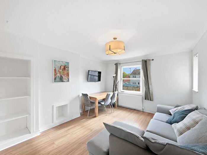 2 Bedroom Flat For Sale In Newmills Road, Dalkeith, Midlothian, EH22