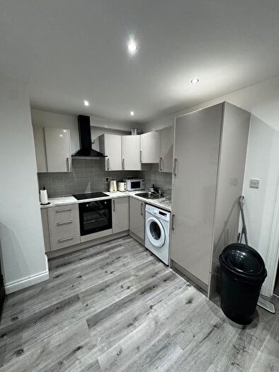 1 Bedroom Flat To Rent In Burnage Lane, Manchester, M19