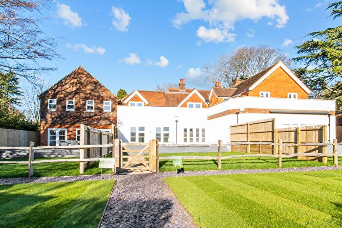 3 Bedroom Flat For Sale In Percy Saunders Drive, Hurstpierpoint, BN6