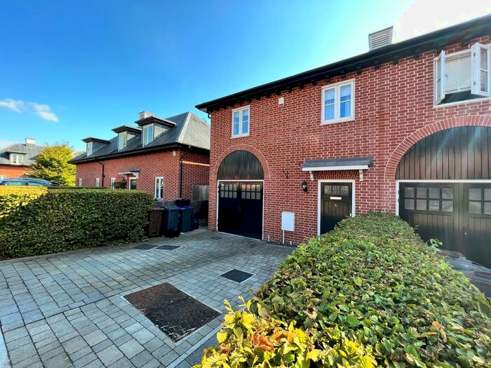 3 Bedroom End Of Terrace House To Rent In Willis Grove, Balls Park, Hertford, SG13