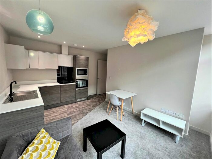 1 Bedroom Flat To Rent In -Bedroom Apartment -, Bond Street, Hull, HU1