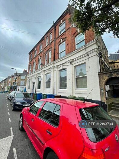 2 Bedroom Flat To Rent In Ivanhoe Road, London, SE5