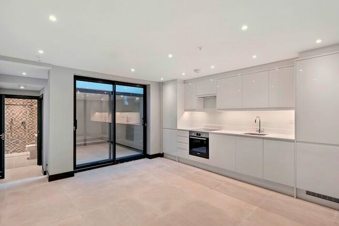 2 Bedroom Flat To Rent In Islington Park Street, Islington, N1