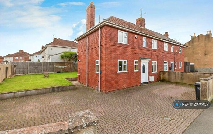 3 Bedroom Semi-Detached House To Rent In Ridgeway Road, Bristol, BS16