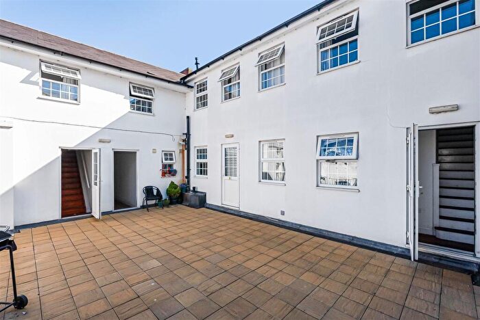 1 Bedroom Apartment For Sale In Maidenhead Street, Hertford, SG14