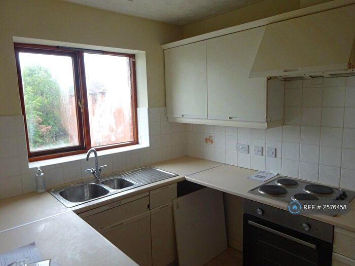 1 Bedroom Flat To Rent In Gillett Close, Nuneaton, CV11