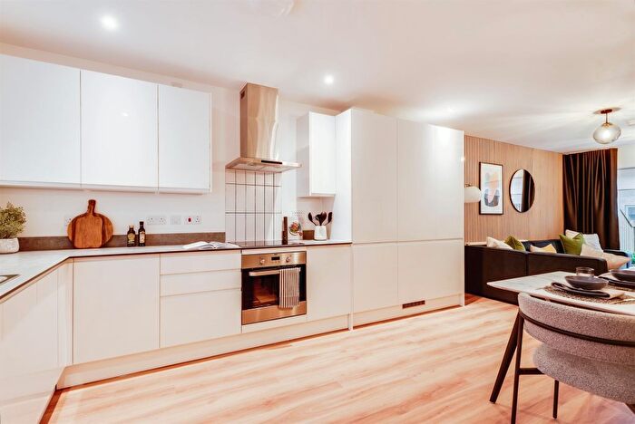 3 Bedroom Terraced House For Sale In Oakfield, Plot, Swindon, SN3