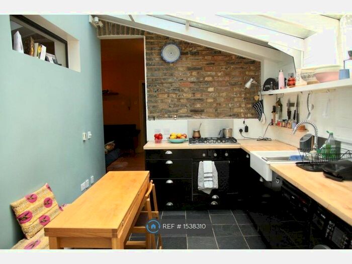 1 Bedroom Flat To Rent In Ground Floor, London, SE24