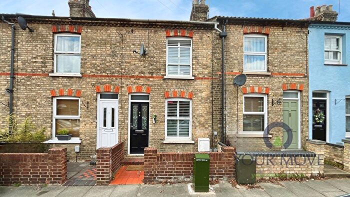 3 Bedroom Terraced House For Sale In Beaconsfield Street, Bedford, Bedfordshire, MK41