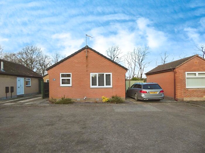 2 Bedroom Bungalow To Rent In Park View Way, Mansfield, NG18