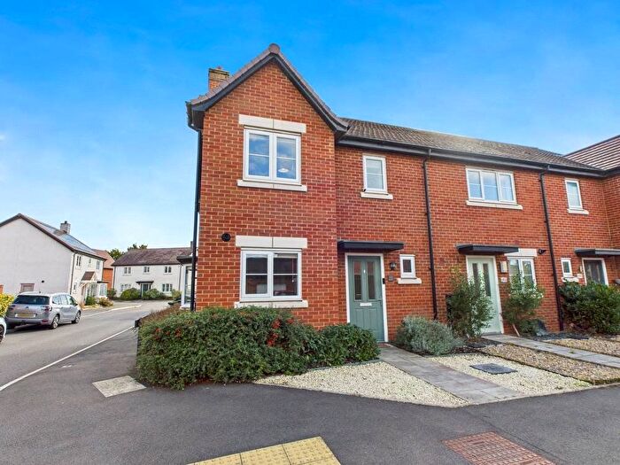 3 Bedroom End Of Terrace House For Sale In Lawnspool Drive, Kempsey, Worcester, Worcestershire, WR5