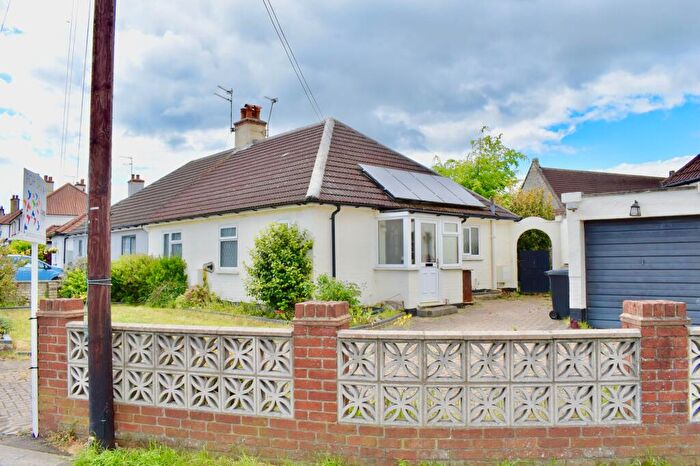 3 Bedroom Semi-Detached Bungalow For Sale In Kingscroft Road, Leatherhead, KT22