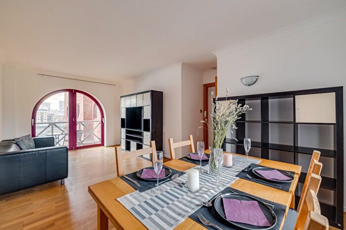 2 Bedroom Flat For Sale In Watermans Quay, William Morris Way, SW6