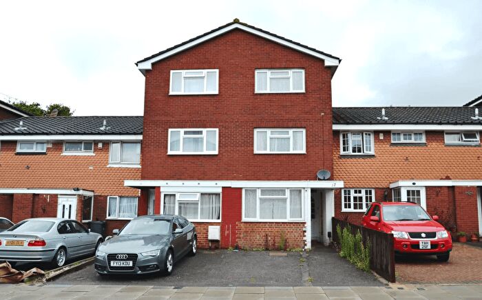 4 Bedroom Terraced House To Rent In Mary Peters Drive, Greenford, UB6