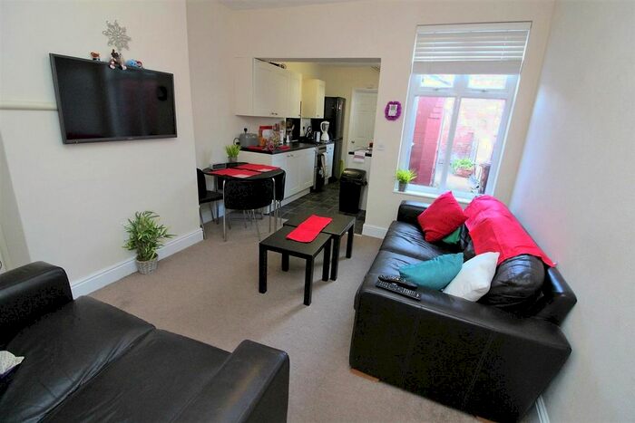 4 Bedroom Property To Rent In Sausthorpe Street, Lincoln, LN5