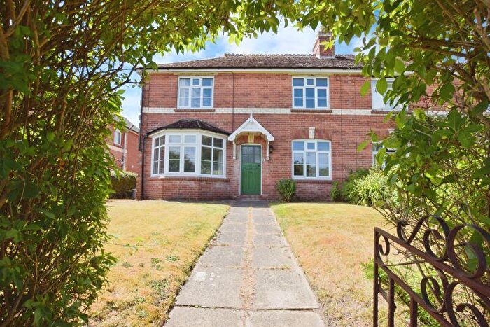 3 Bedroom House For Sale In Redhills, Exeter, EX4
