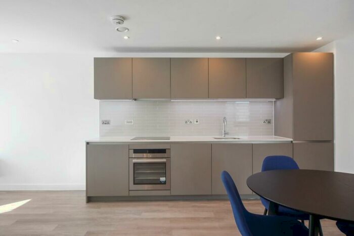 2 Bedroom Flat To Rent In Lionel Street Jewellery Quarter, B3