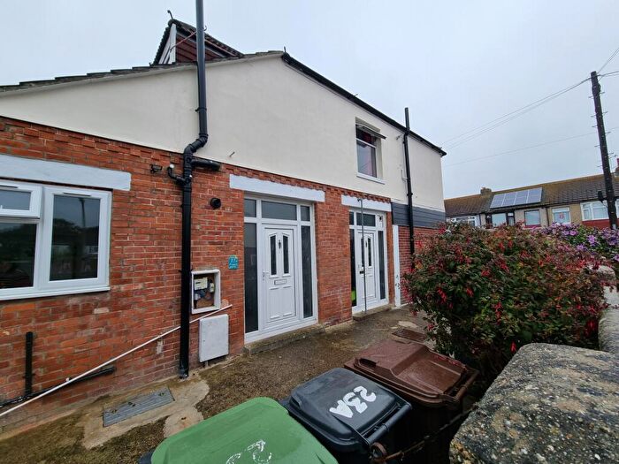 2 Bedroom Maisonette To Rent In Grange Crescent, Gosport, PO12