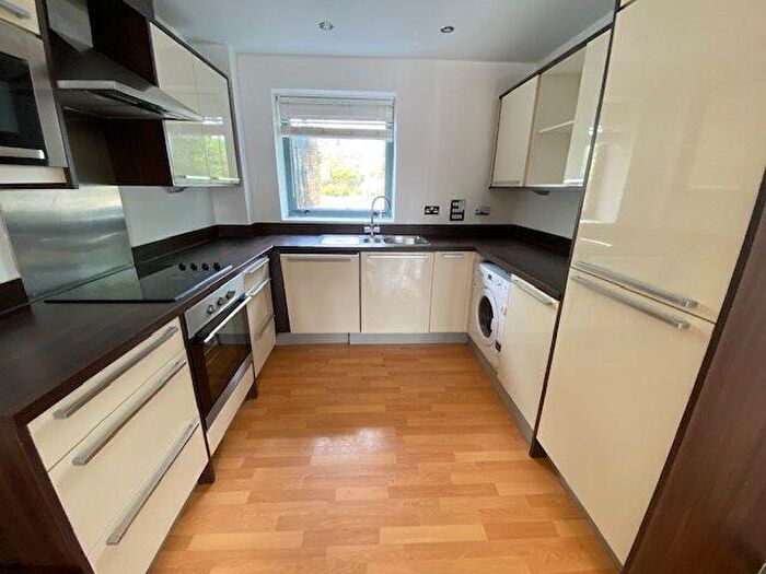 2 Bedroom Apartment To Rent In Quayside Drive, Hythe, Colchester, CO2