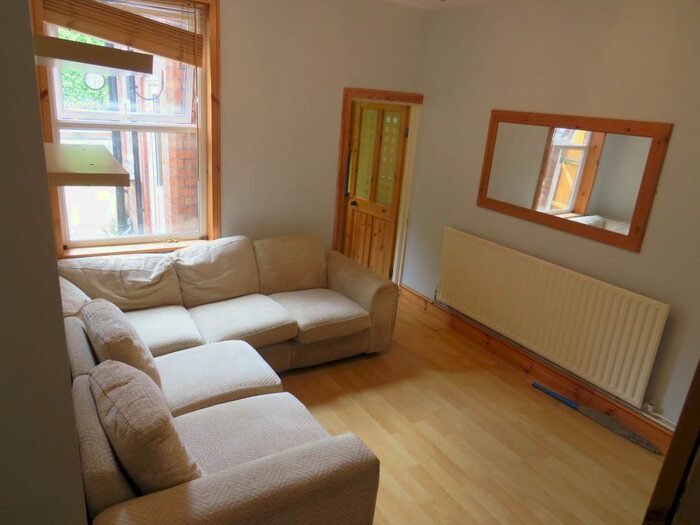 2 Bedroom House To Rent In Warren Street, Leicester, LE3