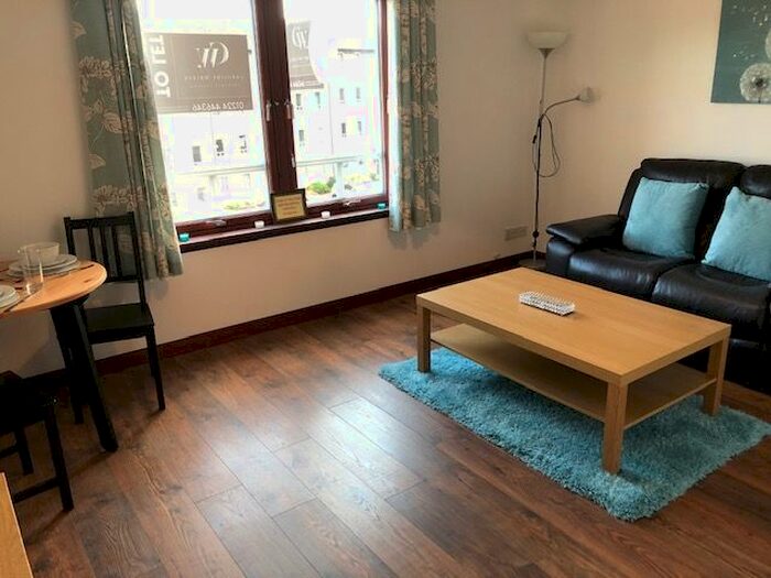 1 Bedroom Flat To Rent In Strawberry Bank Parade, City Centre, Aberdeen, AB11