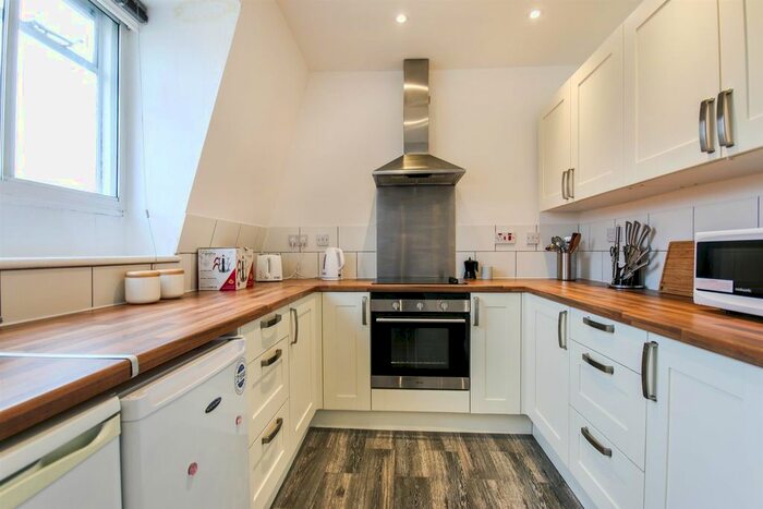 1 Bedroom Flat To Rent In Guilford Street, London, WC1N