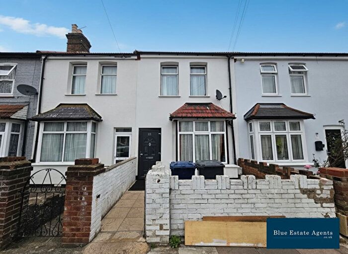 5 Bedroom Terraced House To Rent In Gordon Road, Southall, UB2